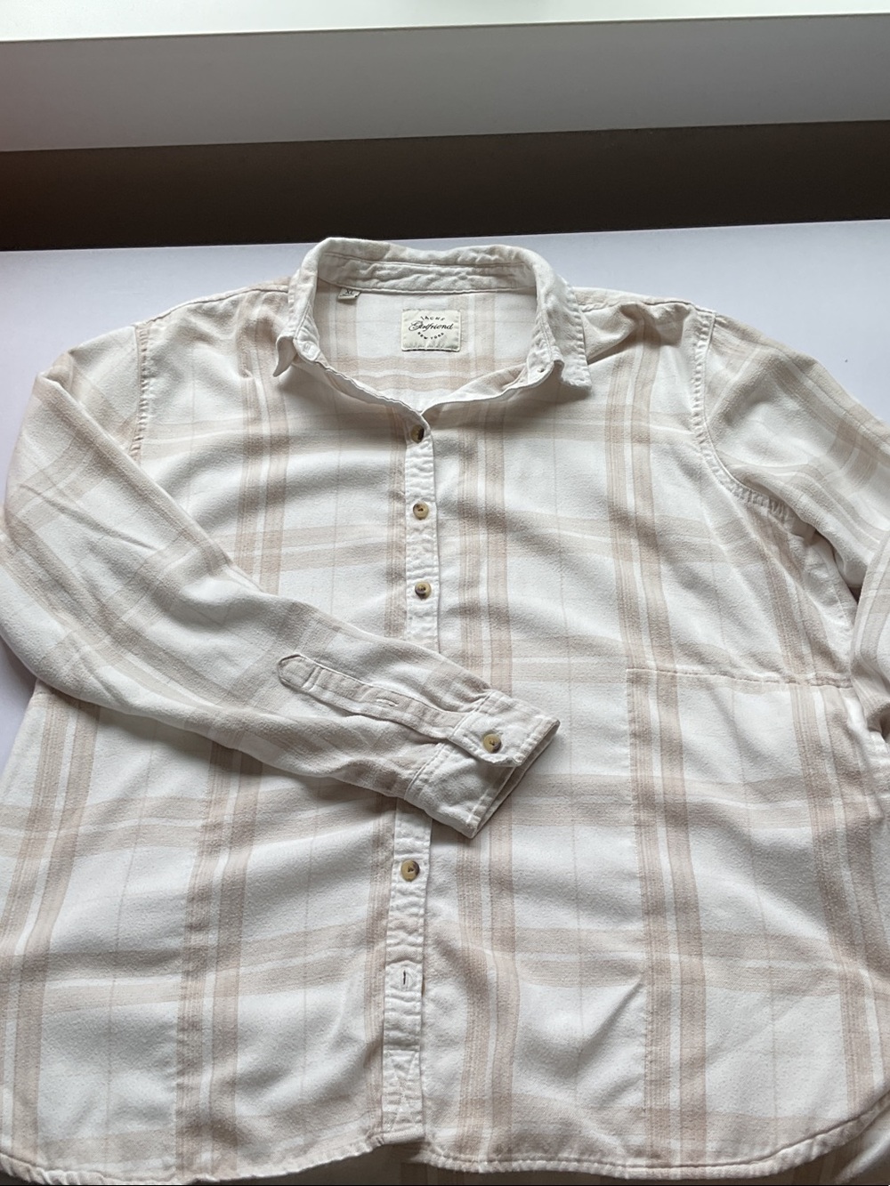 JACHS Girlfriend Women’s Cream & Tan Plaid Button-Down Shirt